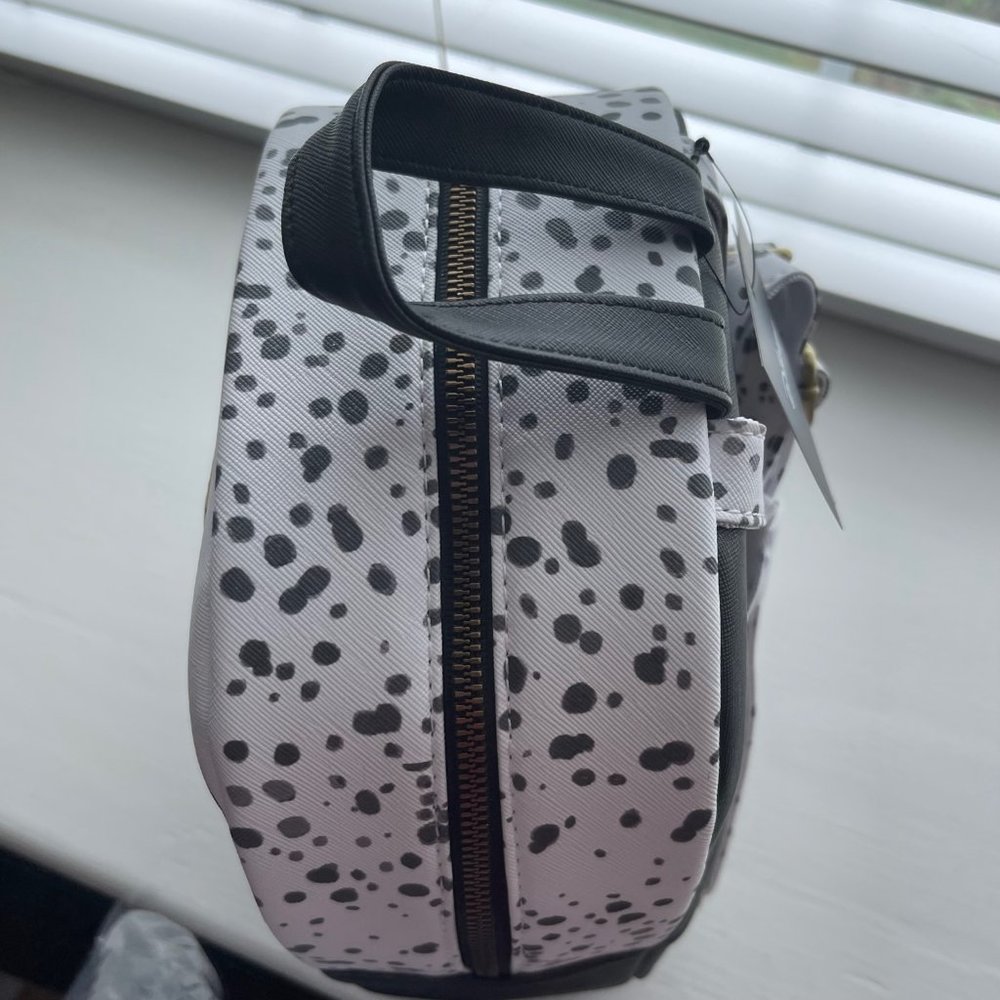 New Disney Bioworld 101 Dalmatians White and Black Mini Backpack - Picture 5 of 12
